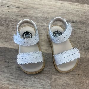 Livie & Luca Posey Size 5